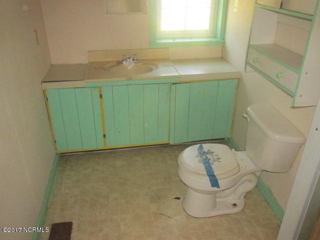 329 Gibbtown Road Merritt, NC 28556 - Photo 12 of 16 329 Gibbtown Bathroom