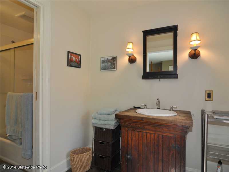 2389 Main Road Tiverton, RI 02878 - Photo 21 of 25 Master Bath/Spa.