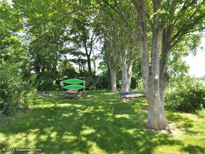 2389 Main Road Tiverton, RI 02878 - Photo 7 of 25 Yard/Garden.