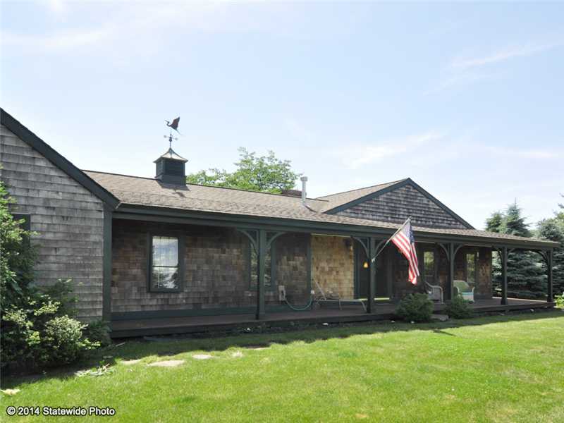 2389 Main Road Tiverton, RI 02878 - Photo 10 of 25 Facade/Exterior Front.