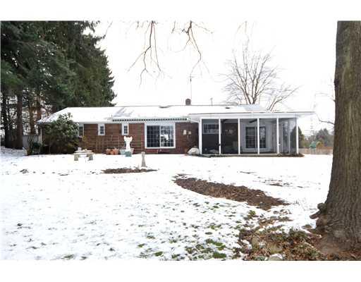 105 Oakville Road Beaver Falls, PA 15010 - Photo 17 of 17 Exterior Back.