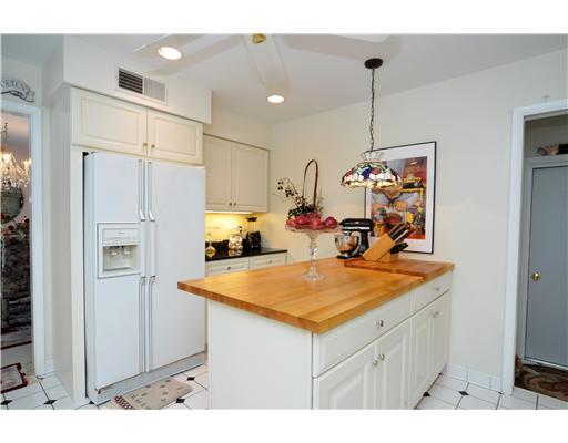 105 Oakville Road Beaver Falls, PA 15010 - Photo 8 of 17 Kitchen.