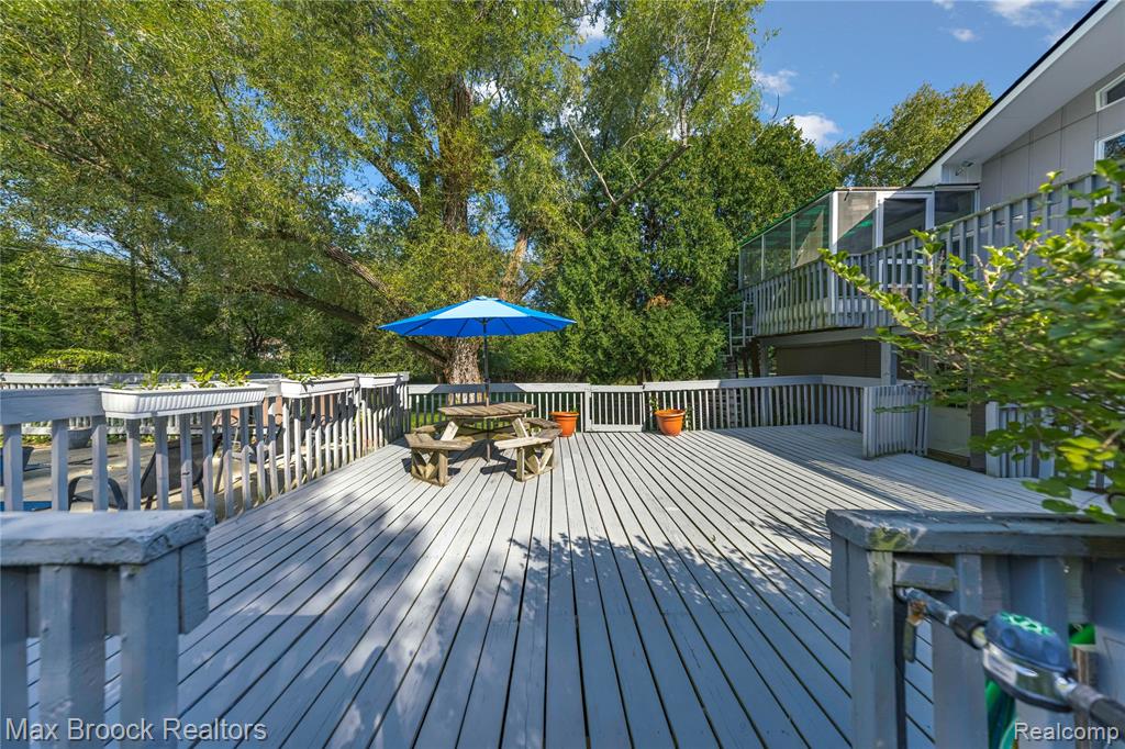 35550 Pleasant Valley Road Farmington Hills, MI 48331 - Photo 68 of 86 Gallery Image 68