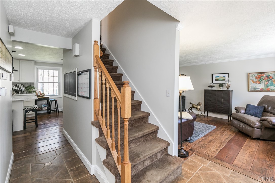 8037 Princess Path Liverpool, NY 13090 - Photo 6 of 48 Gallery Image 6