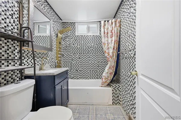 $269,900 | 189 Kingsley Street, Buffalo, NY 14208