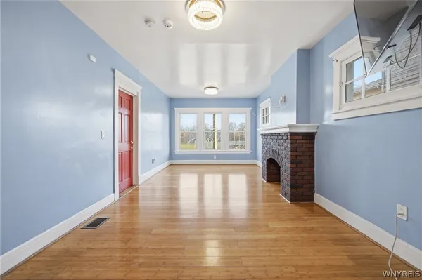 $269,900 | 189 Kingsley Street, Buffalo, NY 14208