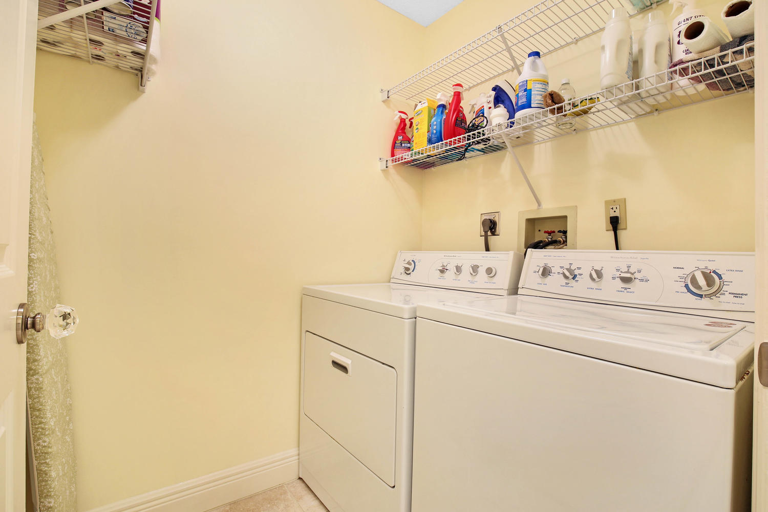 5022 Windsor Parke Drive Boca Raton, FL 33496 - Photo 15 of 20 Separate Laundry Room