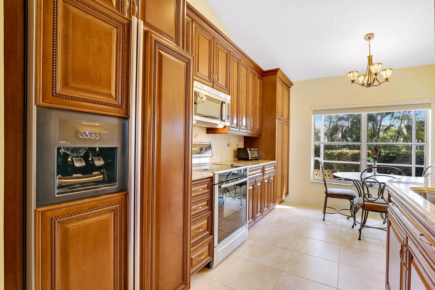 5022 Windsor Parke Drive Boca Raton, FL 33496 - Photo 7 of 20 Kitchen