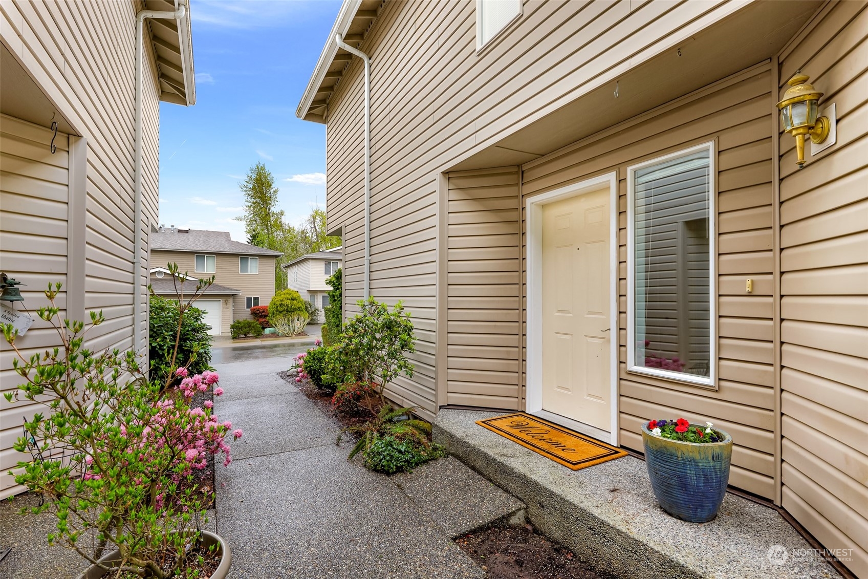 1327 Whatcom Street Bellingham, WA 98229 - Photo 3 of 40 Gallery Image 3