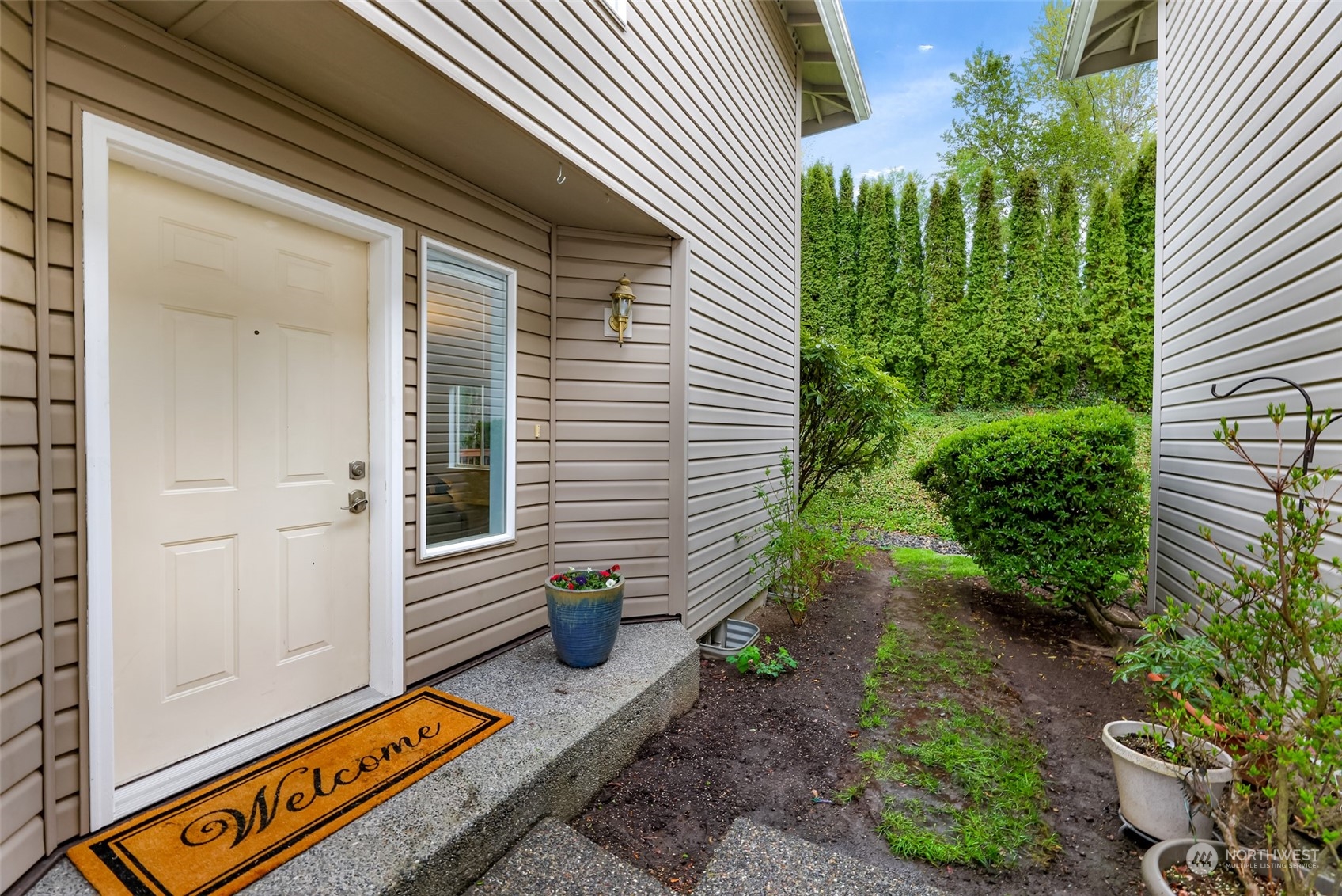 1327 Whatcom Street Bellingham, WA 98229 - Photo 4 of 40 Gallery Image 4