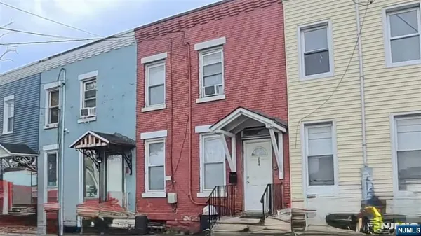 $290,500 | 204 Astor Street, Newark, NJ 07114