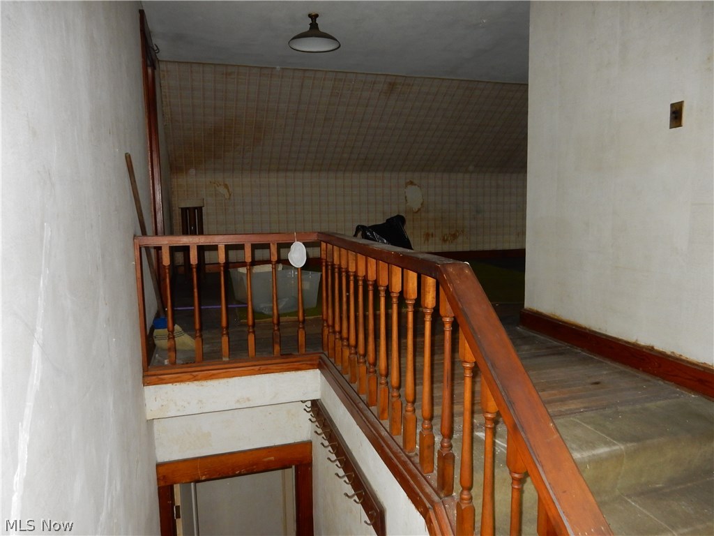 3060 Somerton Road Cleveland, OH 44118 - Photo 26 of 34