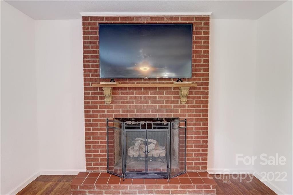 203 Mountain View Road Marion, NC 28752 - Photo 11 of 47 Gallery Image 11