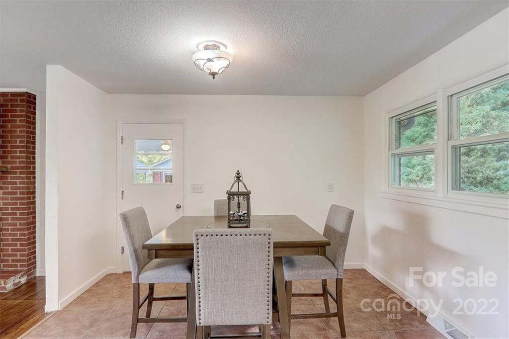 203 Mountain View Road Marion, NC 28752 - Photo 16 of 47 Gallery Image 16
