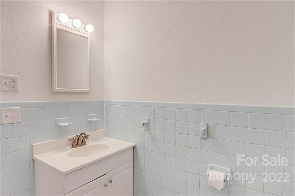 203 Mountain View Road Marion, NC 28752 - Photo 23 of 47 Gallery Image 23