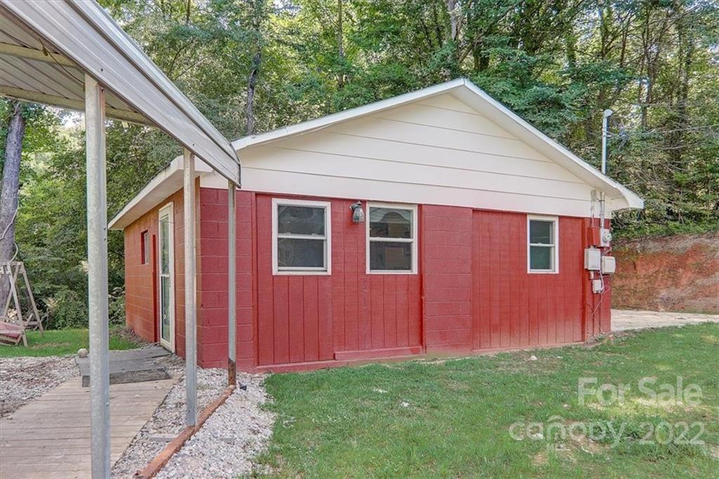 203 Mountain View Road Marion, NC 28752 - Photo 32 of 47 Gallery Image 32