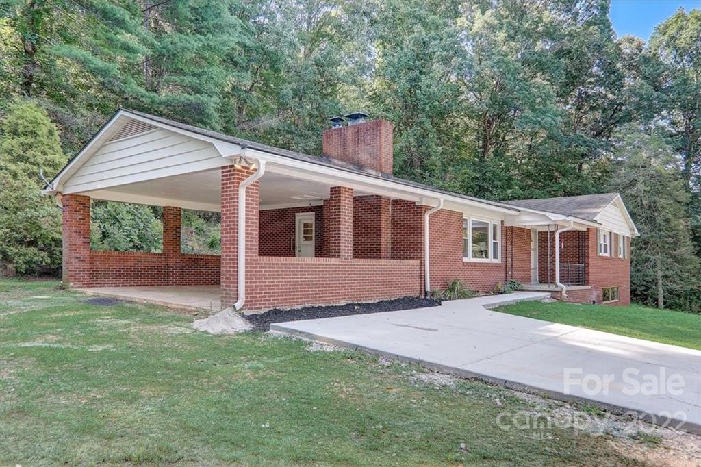 203 Mountain View Road Marion, NC 28752 - Photo 4 of 47 Gallery Image 4