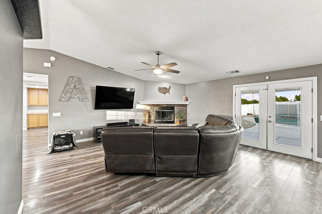 14821 Gayhead Road Apple Valley, CA 92307 - Photo 8 of 44 Gallery Image 8