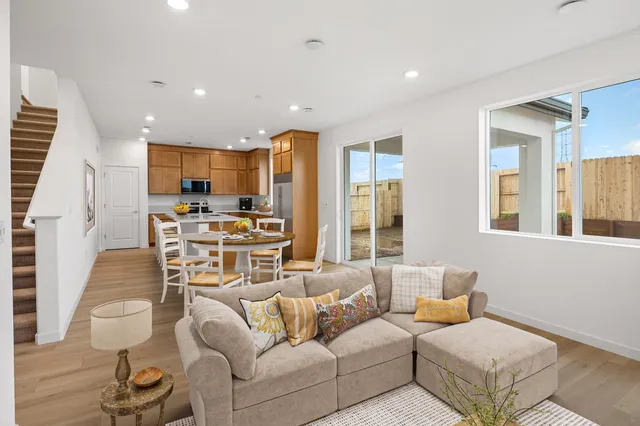 $589,990 | 400 Gold Beam Place, Roseville, CA 95747