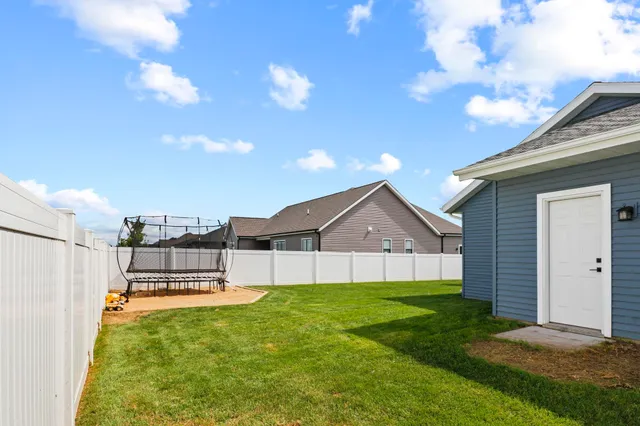 $550,000 | 162 Chickadee Lane, Sauk City, WI 53583