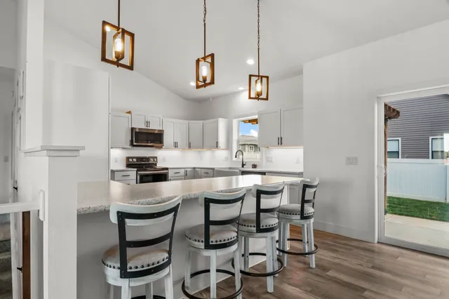 $550,000 | 162 Chickadee Lane, Sauk City, WI 53583