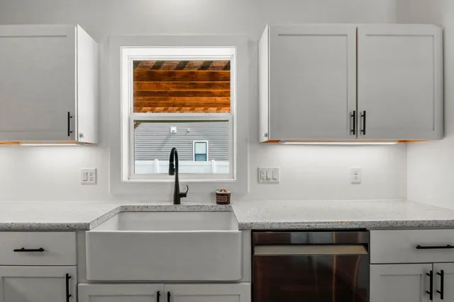 $550,000 | 162 Chickadee Lane, Sauk City, WI 53583