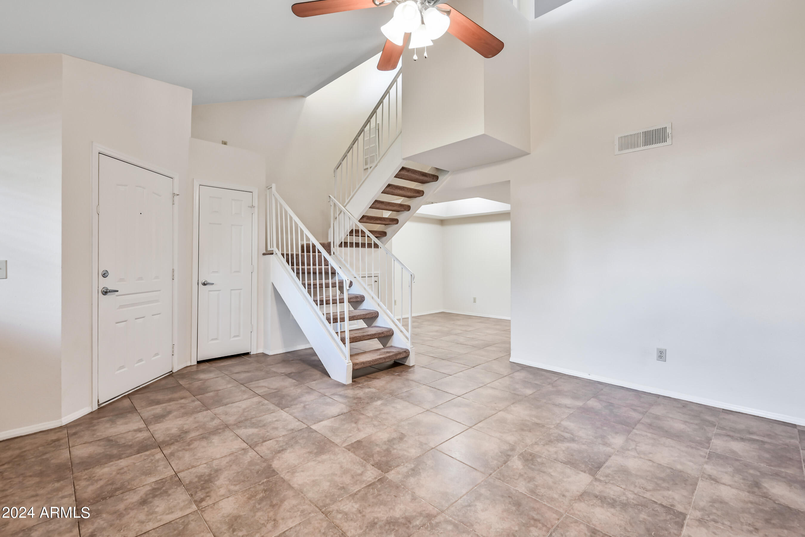 170 East Guadalupe Road, Unit 44 Gilbert, AZ 85234 - Photo 5 of 21 5-170EGR44-ocupix