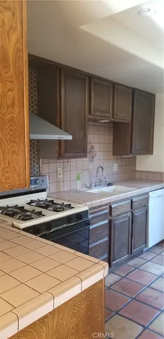 $3,000 | 2638 Mangrove Way, Riverside, CA 92506