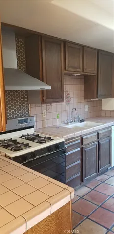 $3,000 | 2638 Mangrove Way, Riverside, CA 92506