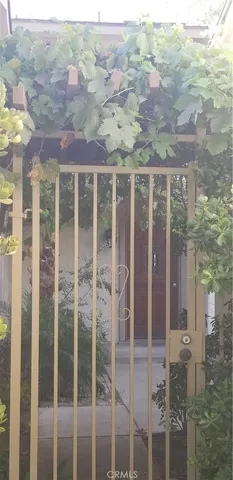 $3,000 | 2638 Mangrove Way, Riverside, CA 92506