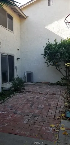 $3,000 | 2638 Mangrove Way, Riverside, CA 92506