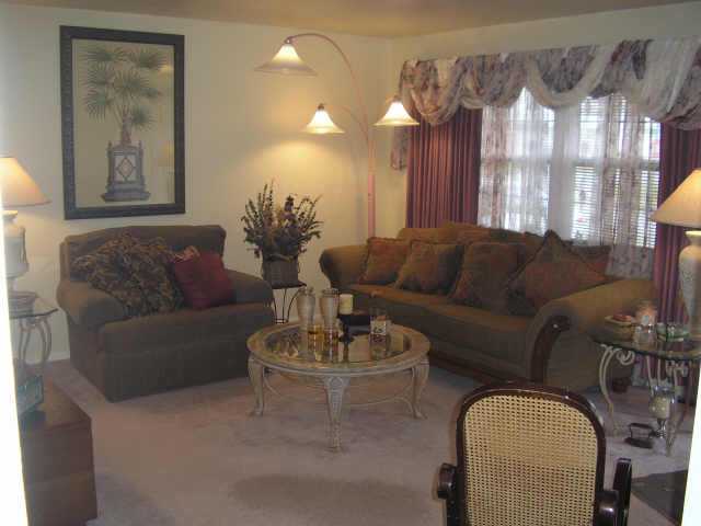 1297 Smith Road Columbus, OH 43207 - Photo 2 of 5