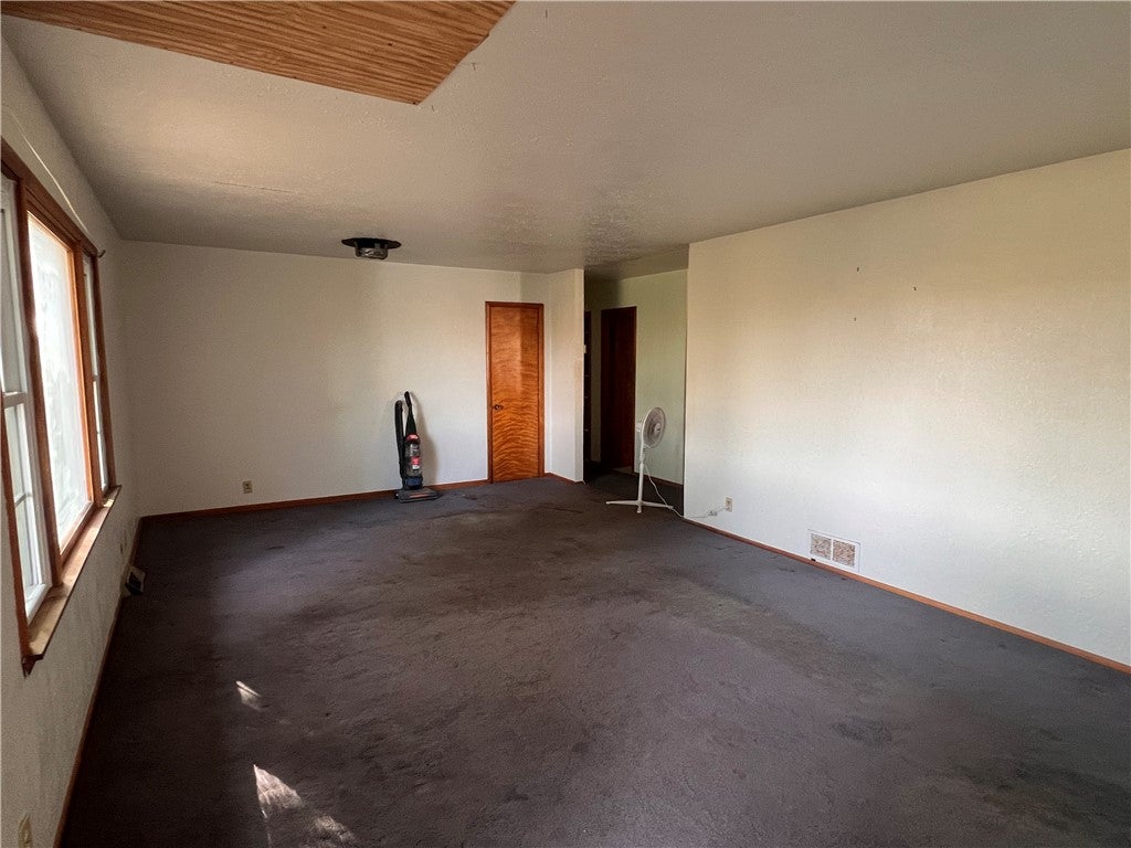 4803 Walnut Hill Road Kell, IL 62853 - Photo 18 of 26 Gallery Image 18