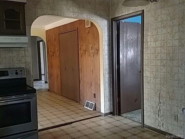 2681 North Weaver Road Fairview, MI 48621 - Photo 11 of 17 ____nanpfssvfp01a__VMS_9__Active24__OLSR__71435771411_1421754__WI27056295__aa89bca8-c673-40e0-b679-ff28e3c0f561.jpg
