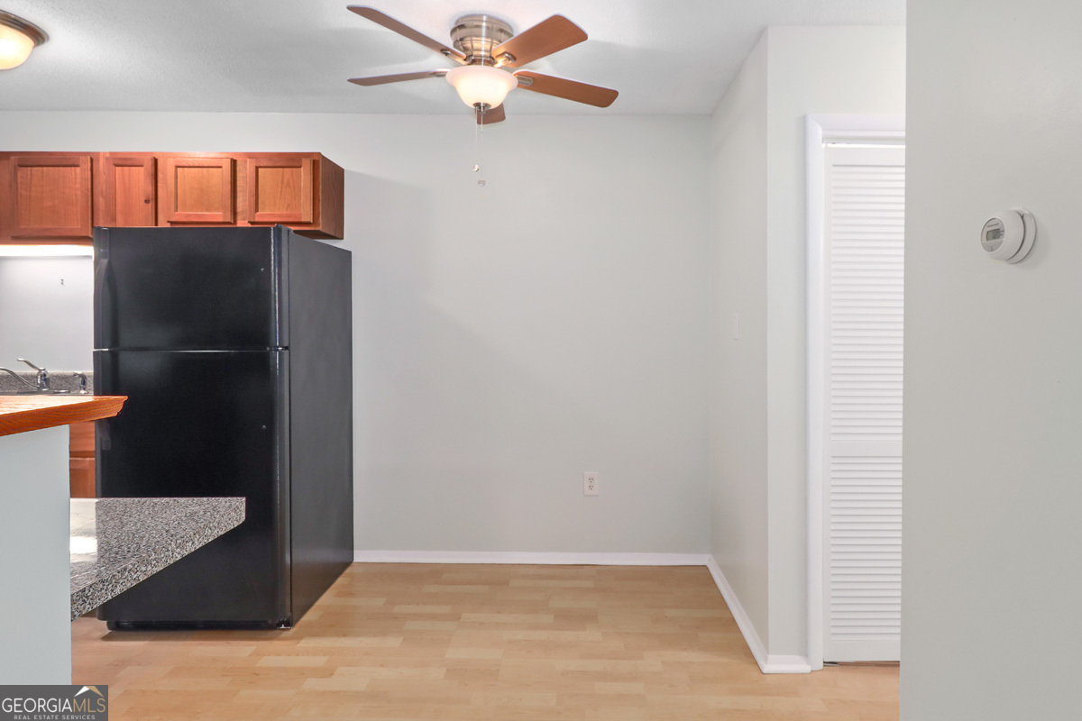 401 North Cromwell Road, Unit 2Q Savannah, GA 31410 - Photo 13 of 35 a view of hallway