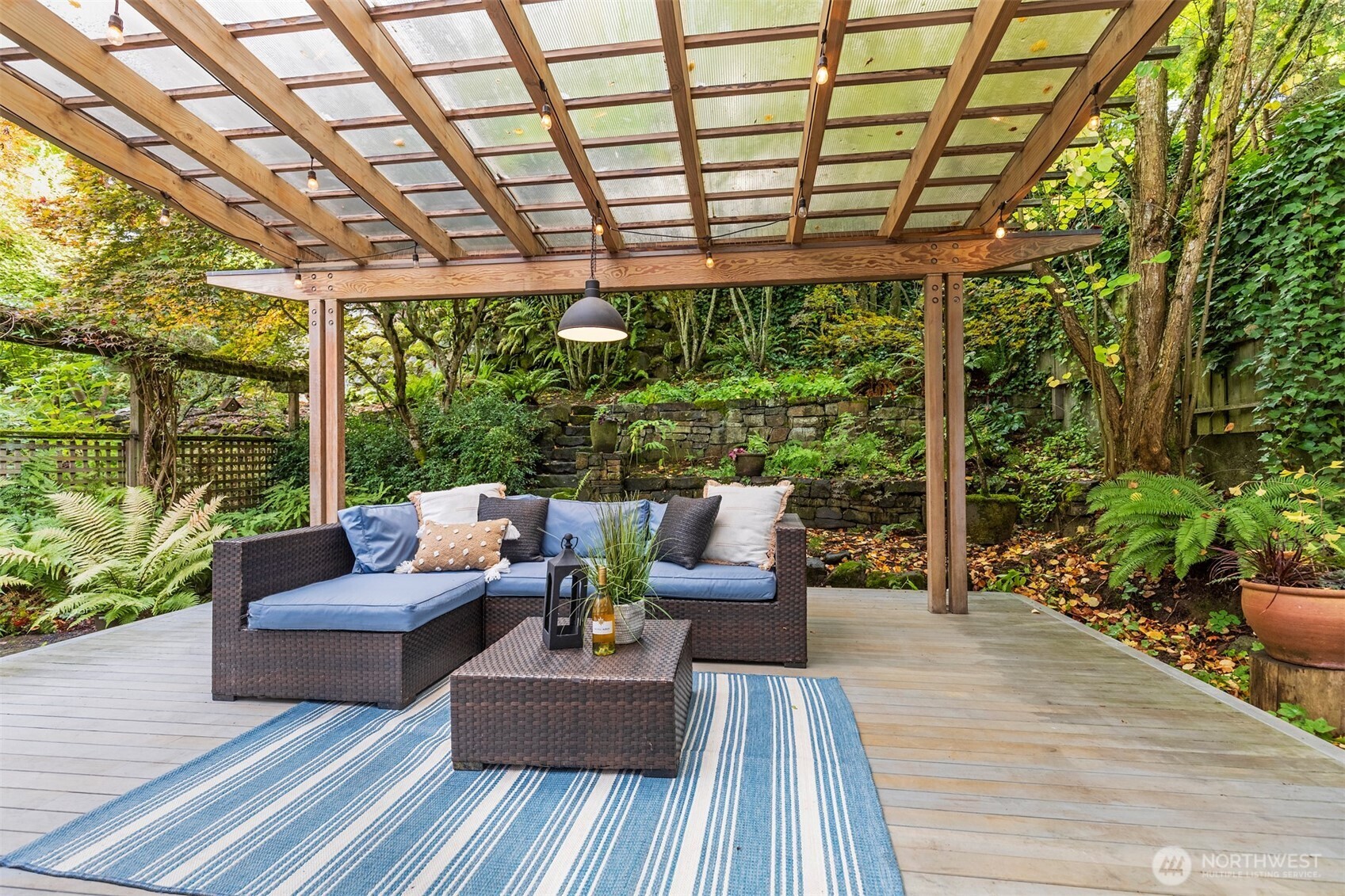 7 Newell Street Seattle, WA 98109 - Photo 31 of 34