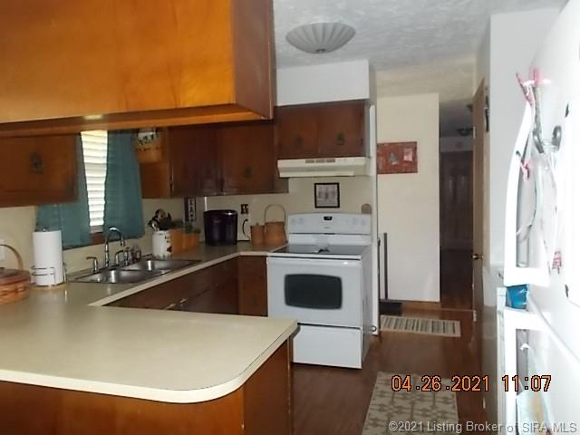 164 West Crothersville Road Austin, IN 47102 - Photo 8 of 32 Gallery Image 8