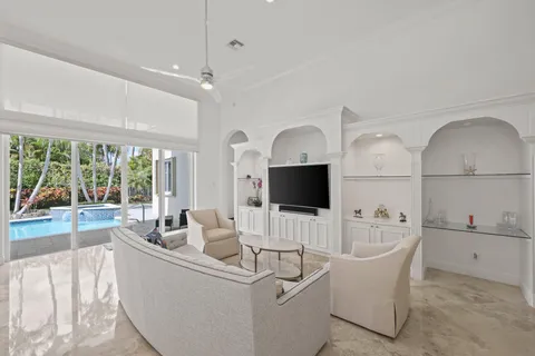 $975,000 | 7150 Mallorca Crescent, Boca Raton, FL 33433