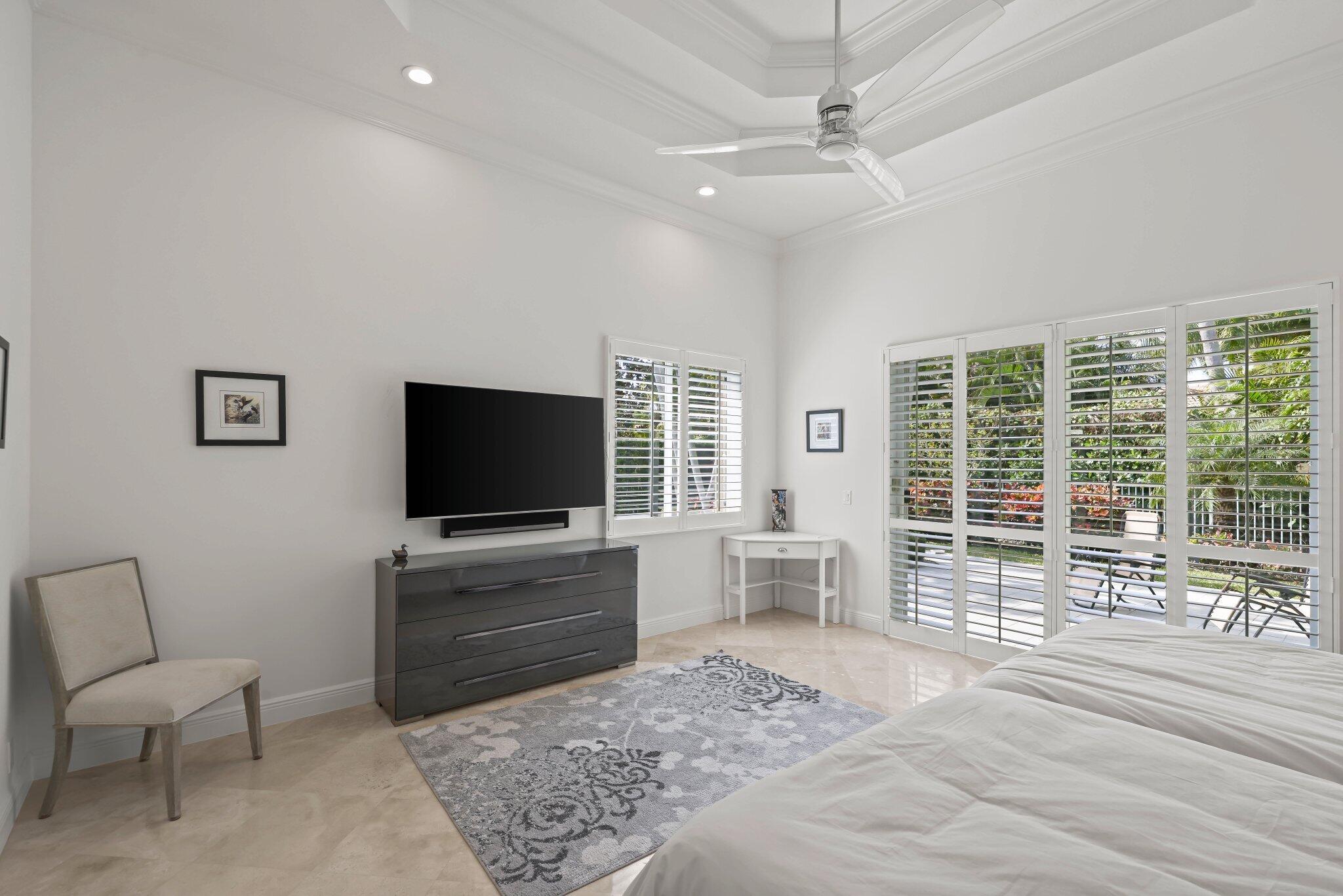 7150 Mallorca Crescent Boca Raton, FL 33433 - Photo 29 of 51 Light and Bright