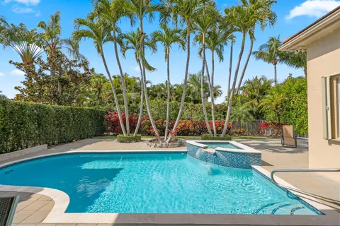 $975,000 | 7150 Mallorca Crescent, Boca Raton, FL 33433