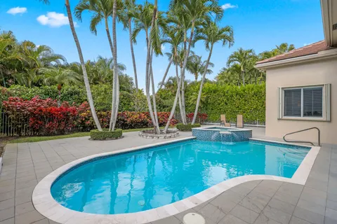 $975,000 | 7150 Mallorca Crescent, Boca Raton, FL 33433