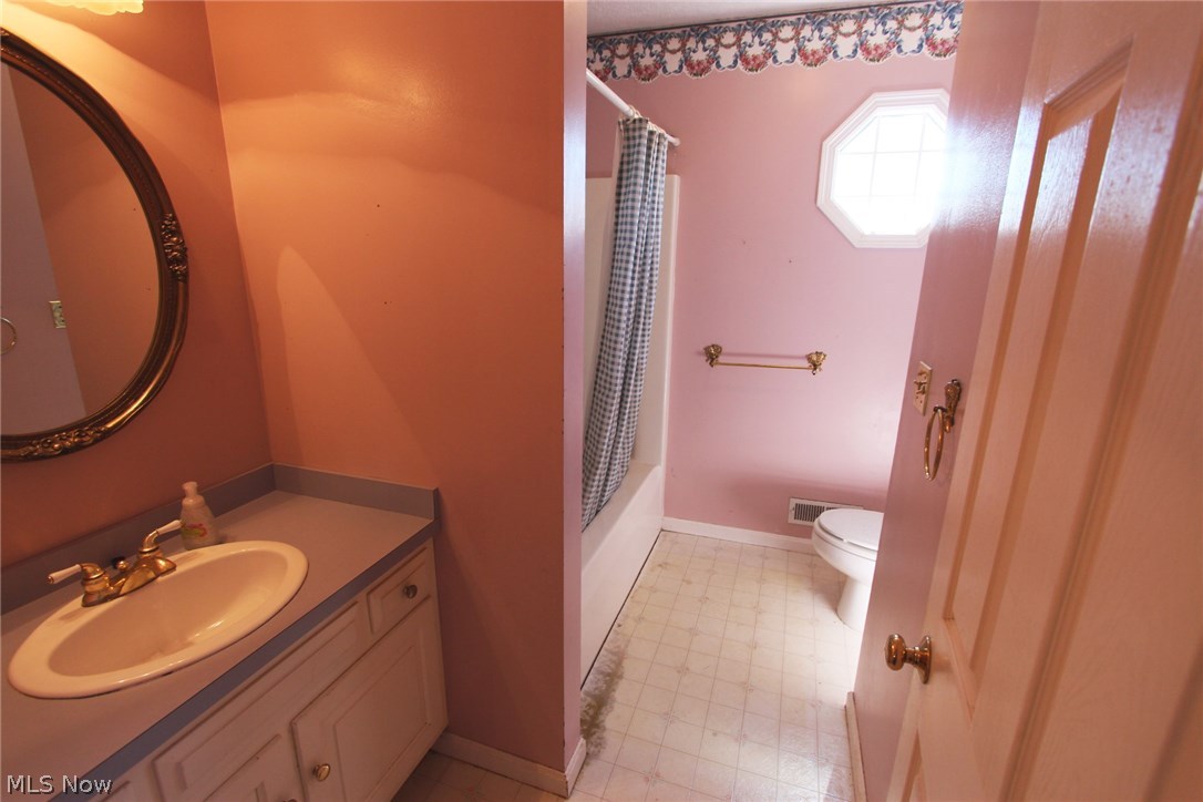 42108 Biggs Road Lagrange, OH 44050 - Photo 15 of 19 Gallery Image 15
