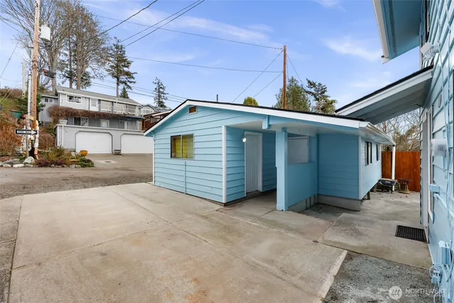 a view of a house with a garage