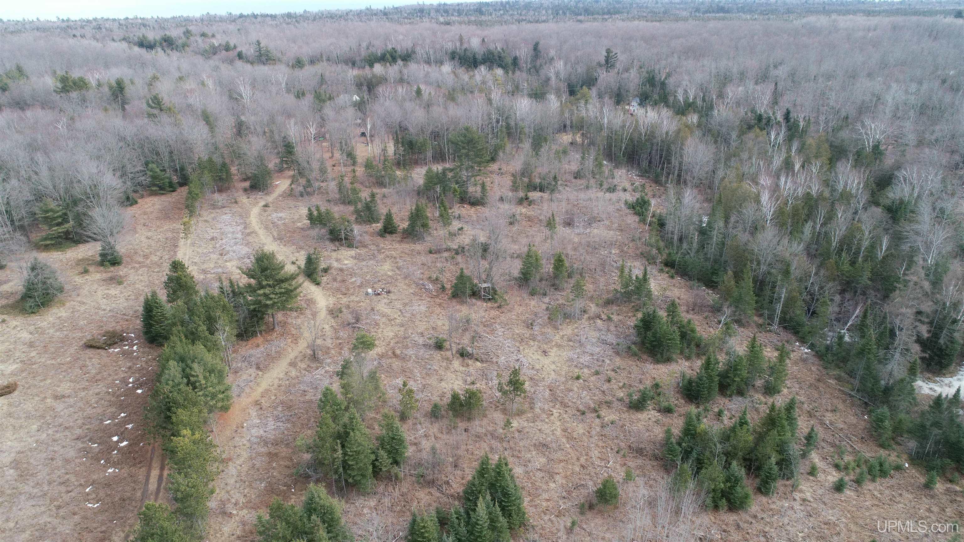 2467 Little Harbor Road Manistique, MI 49854 - Photo 59 of 68 Gallery Image 59