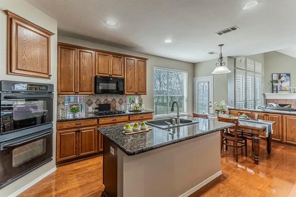 $782,067 | 2049 Sleepy Hollow Trail, Frisco, TX 75033