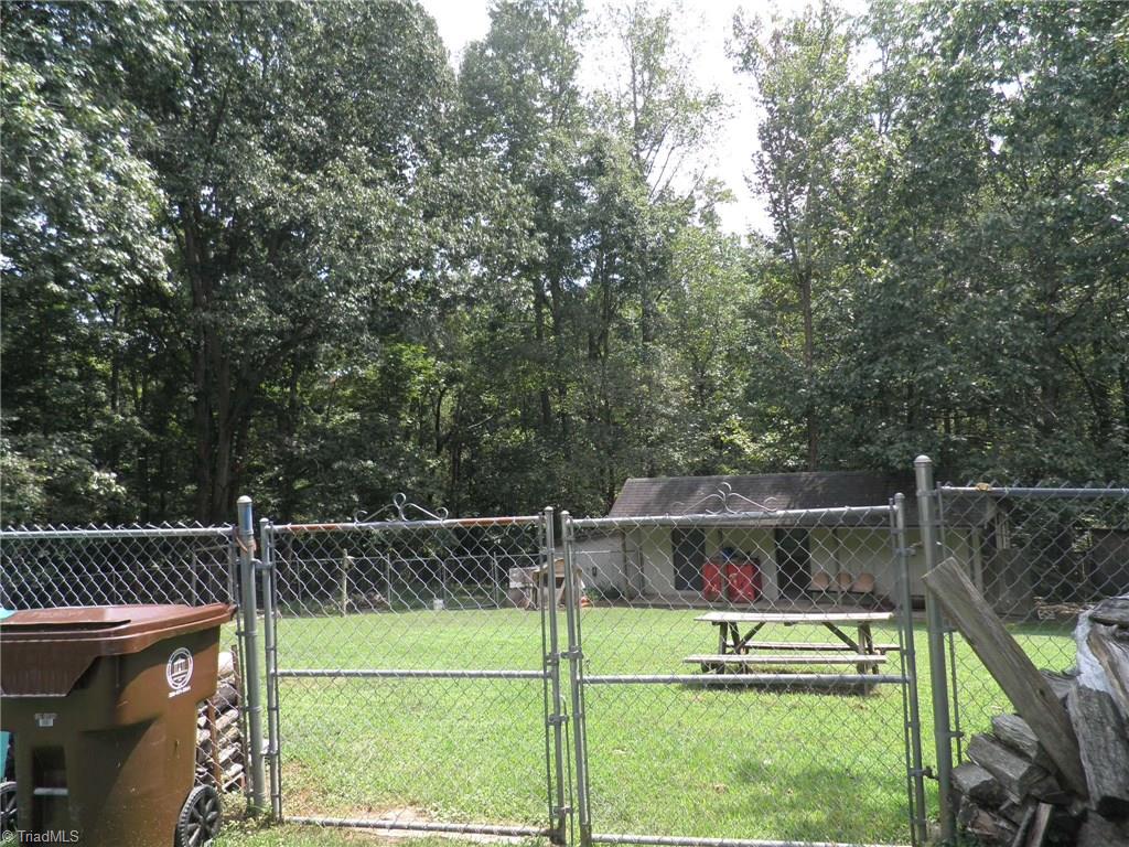 4698 Deaton Road Trinity, NC 27370 - Photo 22 of 27