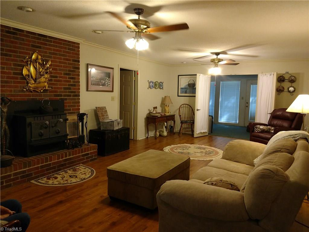 4698 Deaton Road Trinity, NC 27370 - Photo 5 of 27