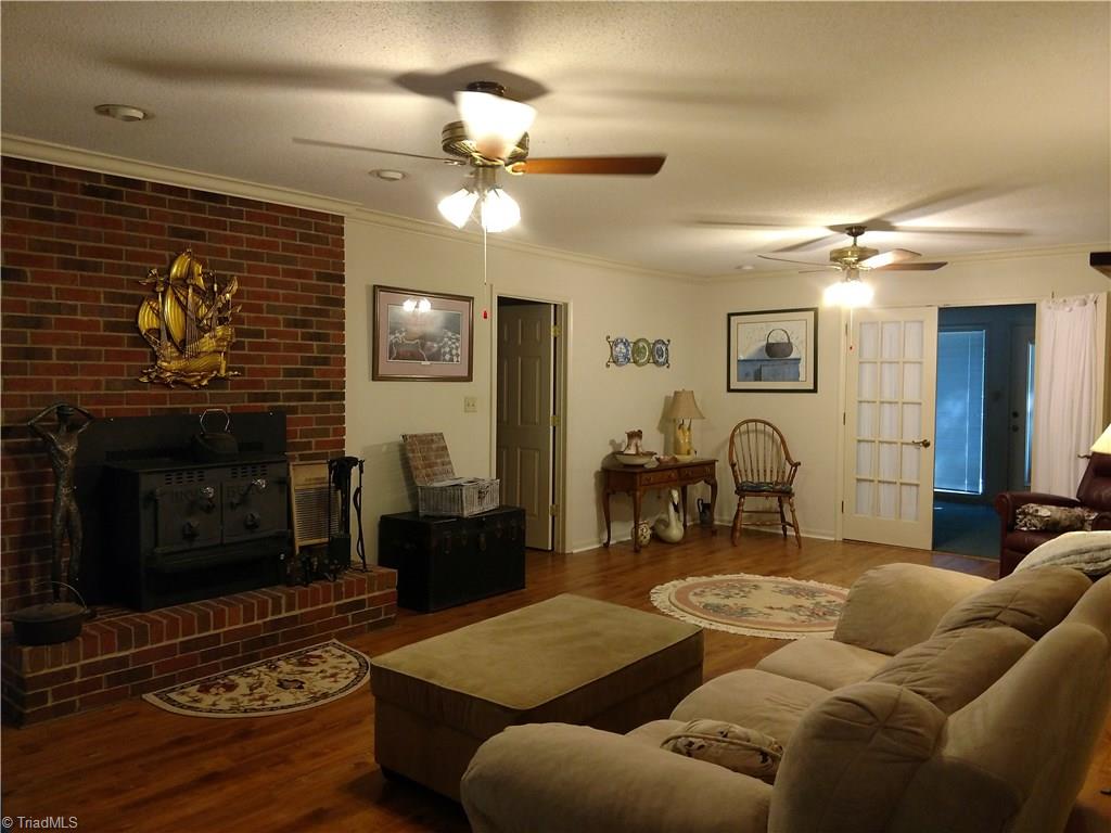 4698 Deaton Road Trinity, NC 27370 - Photo 6 of 27