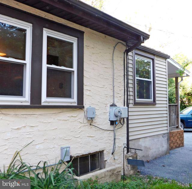 71 Klapperthal Road Reading, PA 19606 - Photo 5 of 39