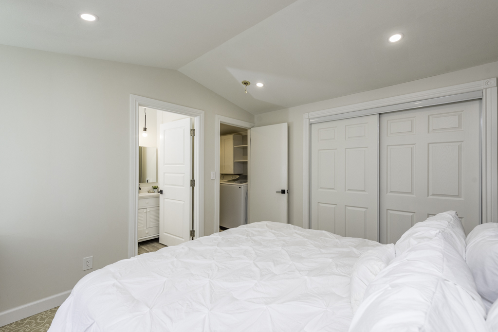 38569 North Sheridan Road, Unit 512 Beach Park, IL 60087 - Photo 15 of 24